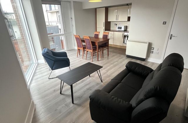 1 Bed Apartment, Smithfield Loft, Smithfield, Dublin 7 - Click to view photos