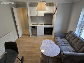 Flat 4, 61 Whitworth Road, Phibsborough, Dublin 7 - Image 2