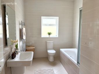 Rooms For Rent: Magherabeg, Oughterard, Galway, Moyvoon, Co. Galway - Image 5