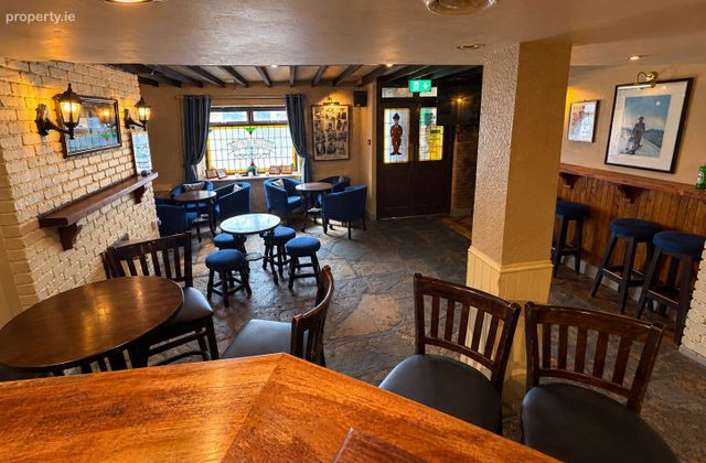 Chaplin's Bar, Kilbrogan Hill, Bandon, Co. Cork - Click to view photos