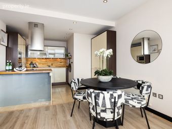 707 Beacon One, Beacon Court, Sandyford, Sandyford, Dublin 18 - Image 5