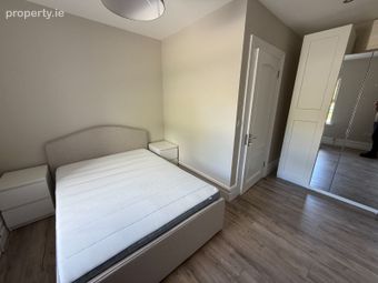 Sarsfield Court, Glanmire, Co. Cork - Image 5