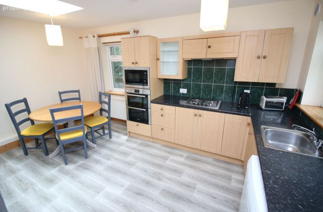 7a Woodlands, Douglas, Co. Cork - Click to view photos