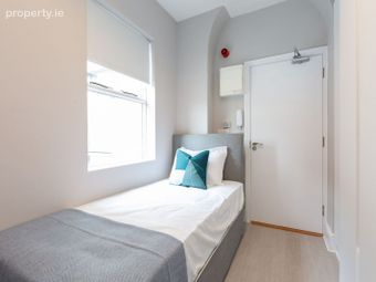 Apartment 4 , 35 Synge Street, Portobello, Dublin 8 - Image 4