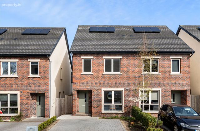 9 Shackleton Heath, Lucan, Co. Dublin, Lucan, Co. Dublin - Click to view photos