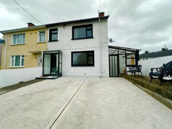 1 Lennon Melia Terrace, Armagh Road, Dundalk, Co. Louth