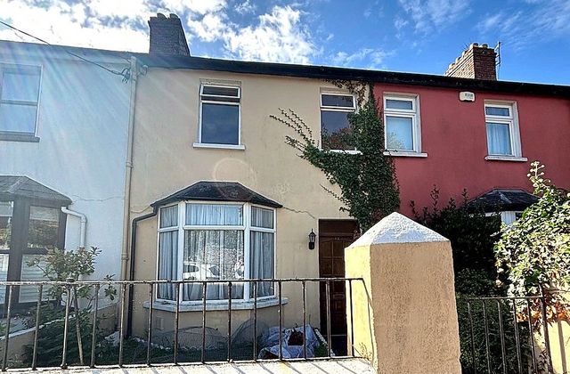 12 Frankfield Villas, Windmill Road, Cork City Centre, Co. Cork - Click to view photos