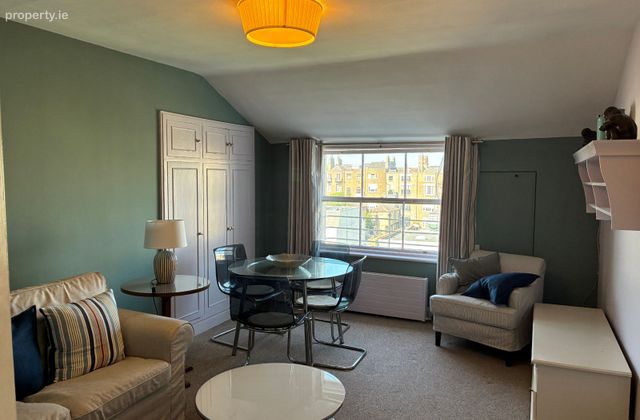 Top Floor Apartment 27 Baggot Street Lower, Dublin 2 - Click to view photos