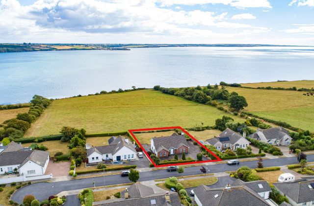 9 Creadan View, Crooke, Passage East, Co. Waterford - Click to view photos
