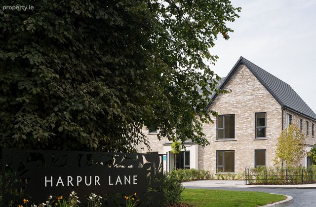 3 Bed Terraced House, Leixlip, Co. Kildare - Click to view photos