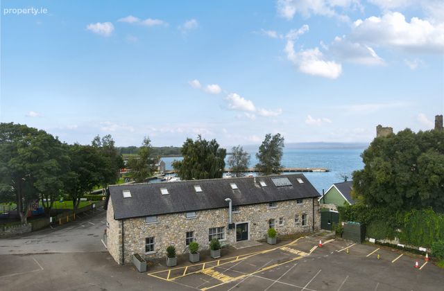 Lough Derg House, Dromineer, Nenagh, Co. Tipperary, Puckaun, Co. Tipperary - Click to view photos