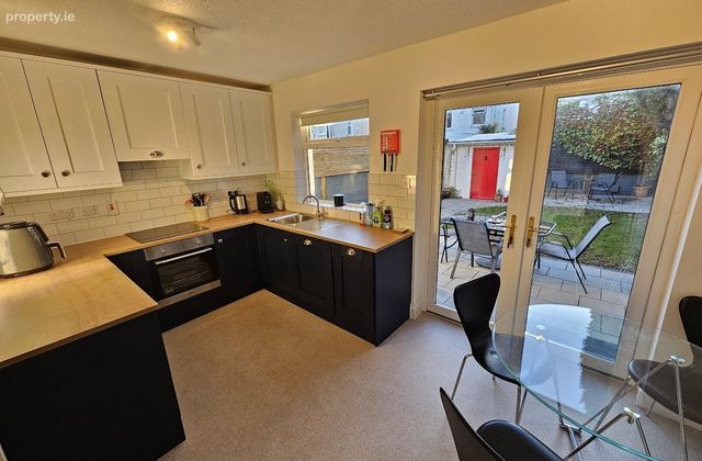 Maple Grove, Castleknock, Castleknock, Dublin 15 - Click to view photos