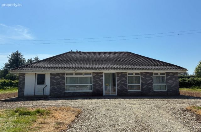 Foxhall, Glenarousk, Fermoy, Co. Cork - Click to view photos