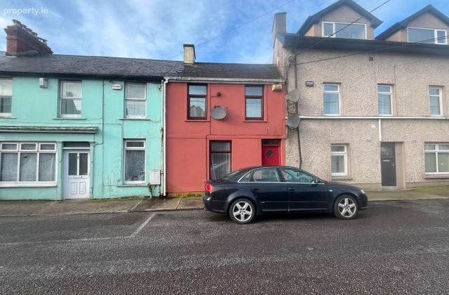 21 Commons Road, Cork, Farranree, Co. Cork - Click to view photos