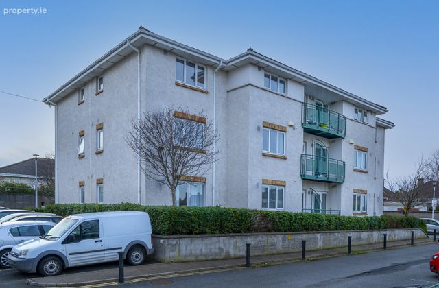 Apartment 13, Whitehall Square, Perrystown, Dublin 12 - Click to view photos