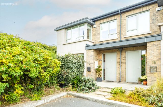 18 The Pier, Marina Village, Greystones, Co. Wicklow, Greystones, Co. Wicklow - Click to view photos
