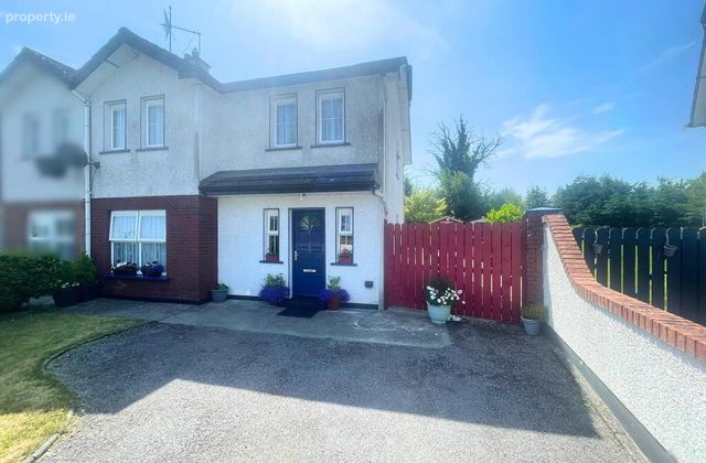 6 Springfield, Castlerea, Co. Roscommon, Castlerea, Co. Roscommon - Click to view photos