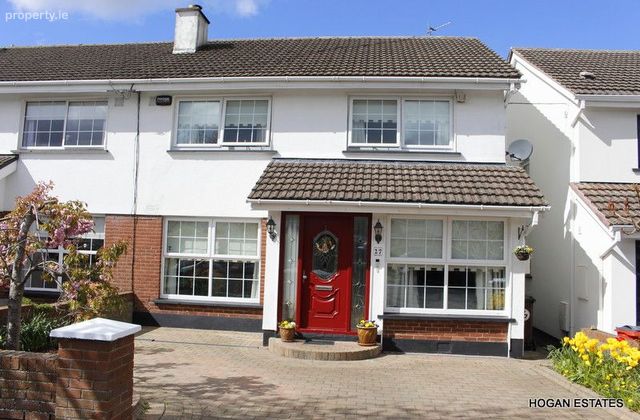 27 Aranleigh Vale, Rathfarnham, Dublin 14 - Click to view photos