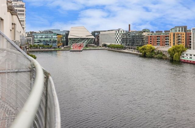 The Waterside, Charlotte Quay, Grand Canal Dock, Dublin 4 - Click to view photos