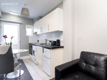 Apartment 4, 41 Whitworth Road, Marino, Dublin 3 - Image 4