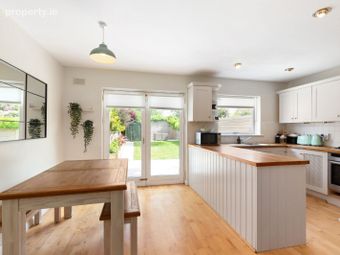 6 Glencairn Rise, The Gallops, Leopardstown, Dublin 18 - Image 5