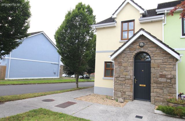 42 Clonguish Court, Newtownforbes, Newtownforbes, Co. Longford - Click to view photos