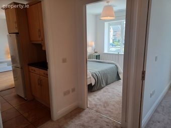Apartment 14, The Lodge, The Oaks, Classes Lake, Ballincollig, Co. Cork - Image 4