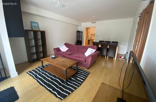Prospect Hill, Finglas, Dublin 11 - Click to view photos
