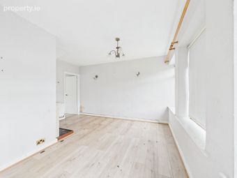 22 Pearse Park, Dundalk, Co. Louth - Image 3