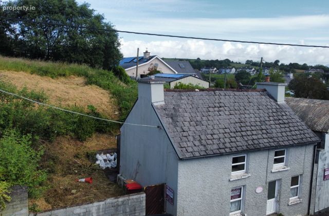 Red River House, Scart Road, Bantry, Co. Cork - Click to view photos