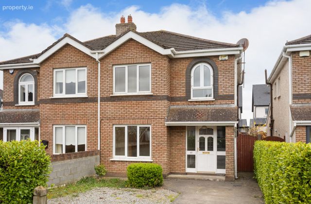 46 Charnwood Grove, Clonsilla, Dublin 15, Clonsilla, Dublin 15 - Click to view photos