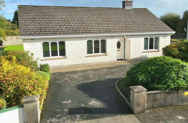 34 Hollywood Grove, Ballaghaderreen, Co. Roscommon, Ballaghaderreen, Co. Roscommon - Click to view photos