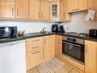 17 Palmerston Hall, Dominick Street, Dublin 7, Dublin 7 - Image 3