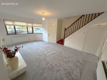 87 Binn Eadair View, Sutton, Sutton, Dublin 13 - Image 4