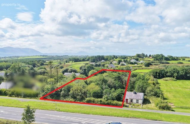 Leith Cross, Tralee, Co. Kerry - Click to view photos