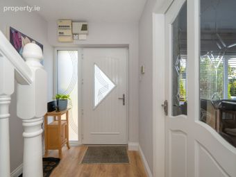 8 The Willows, Classes Lake, Ballincollig, Co. Cork - Image 4