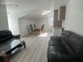 Voguish, 84 Lower Main Street, Arklow, Co. Wicklow - Image 2