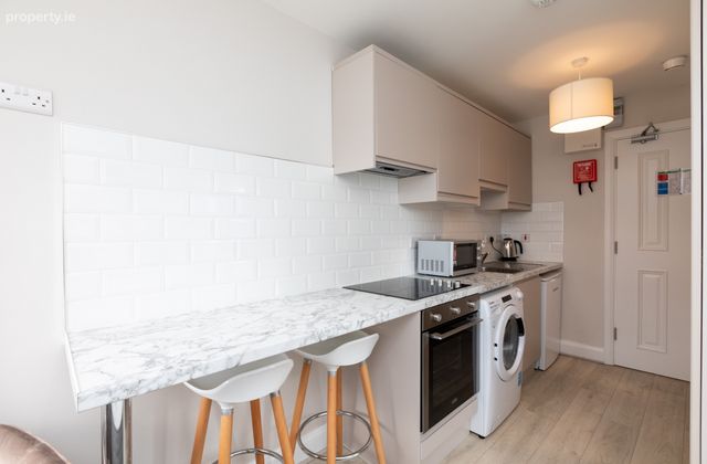 Apartment 4, 25 Howth Road, Fairview, Dublin 3 - Click to view photos