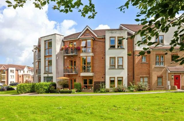 Summerseat Avenue, Summerseat, Clonee, Co. Meath, Clonee, Co. Meath - Click to view photos