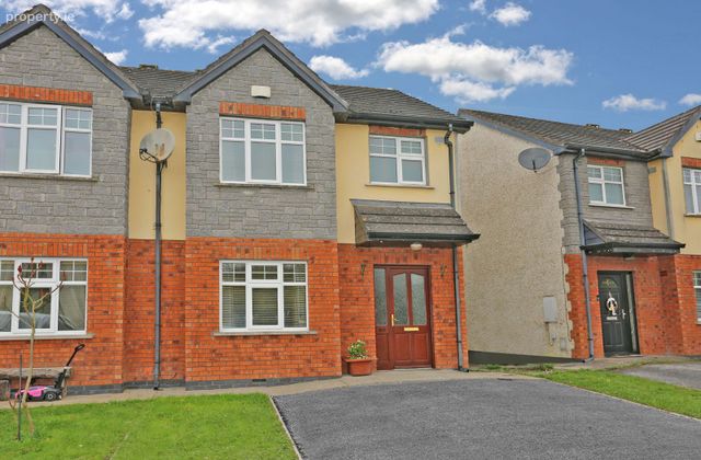 80 Bruachlan, Corbally, Westbury, Co. Clare - Click to view photos