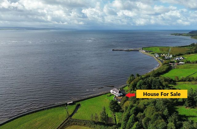 Shore Cottage, Hall Demesne, Mountcharles, Co. Donegal - Click to view photos