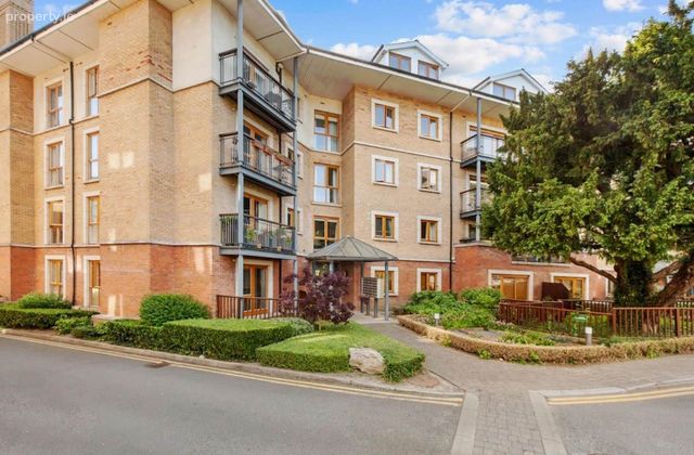 Apt 43, Glaslyn, Howth Road, Clontarf, Dublin 3, Clontarf, Dublin 3 - Click to view photos