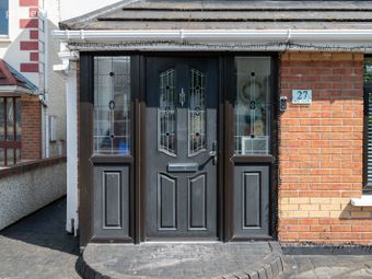 27 Earlsfort Close, Lucan, Co Dublin, Lucan, Co. Dublin - Image 2