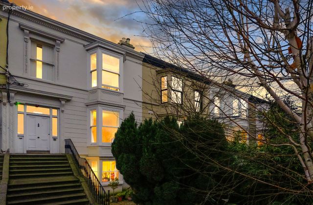 Eden Park, Dun Laoghaire, Co. Dublin - Click to view photos