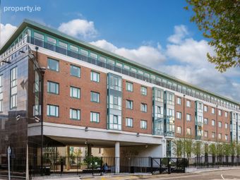 80 Adelaide Square, Whitefriar Street, Dublin 8