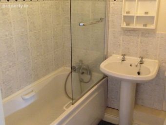 Holywell Grove, Swords, Co. Dublin - Image 4