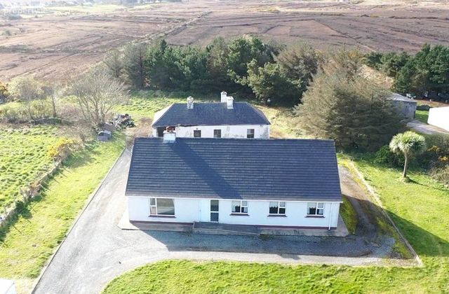 2 X Houses On C .4.5acres, Derryconnor, Gortahork, Co. Donegal - Click to view photos