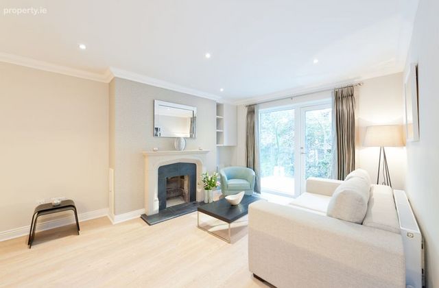 Shelbourne Hall, Shelbourne Road, Ballsbridge, Dublin 4 - Click to view photos