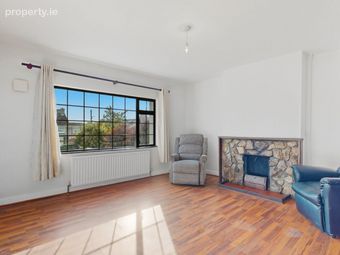 15 Mountdown Park, Terenure, Dublin 12 - Image 3