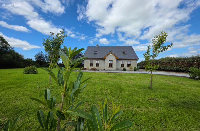 Tullacrimmin, Abbeydorney, Kilflynn, Co. Kerry - Click to view photos